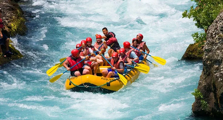 Thrilling Adventures on the Rapids: The Excitement of River Rafting