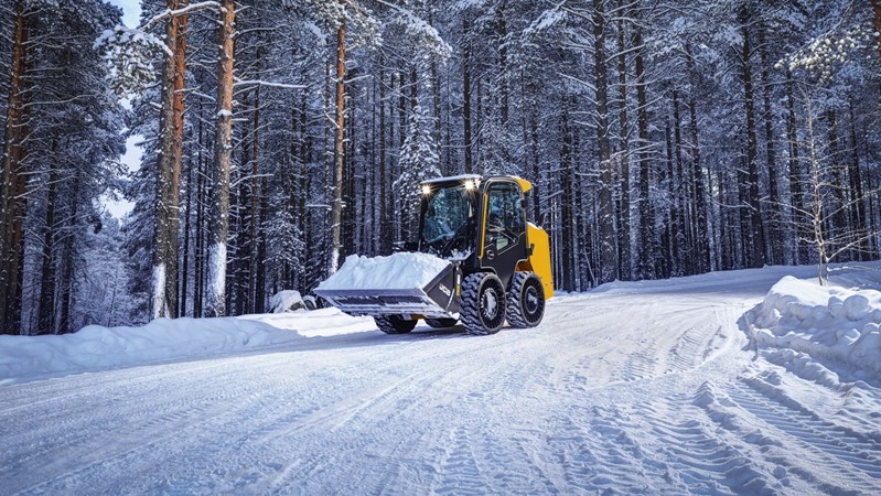 Mastering Snow Removal: Expert Tips for a Clear Winter